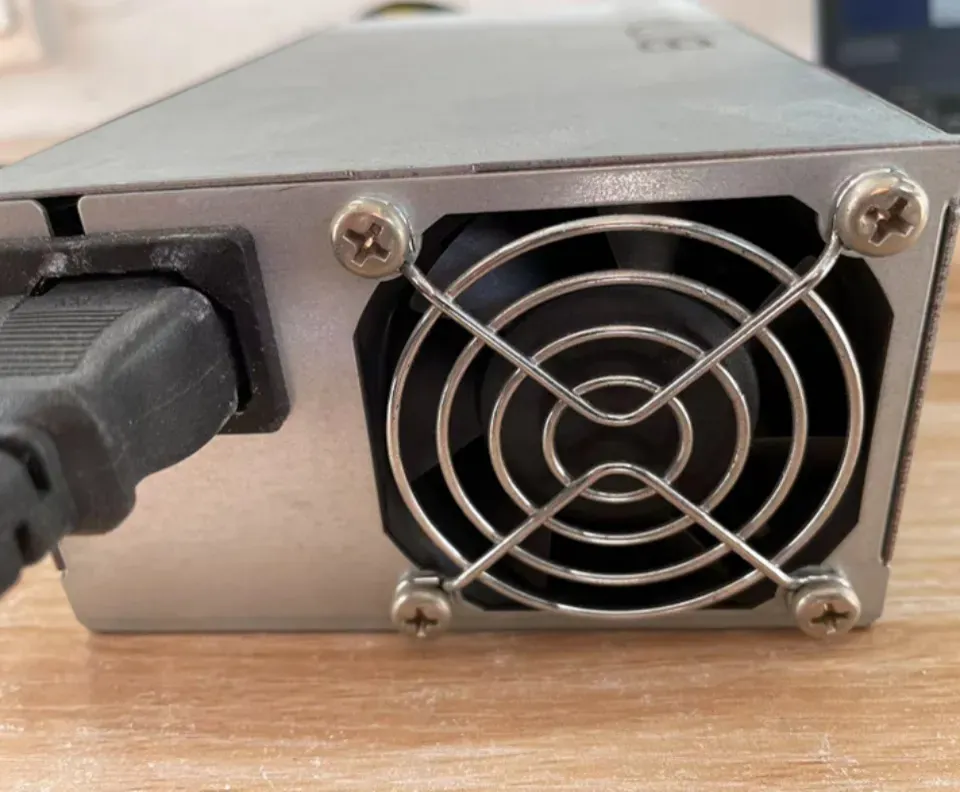 Bitmain Antminer E9 Can't Be Powered On(non-integrated Miner)